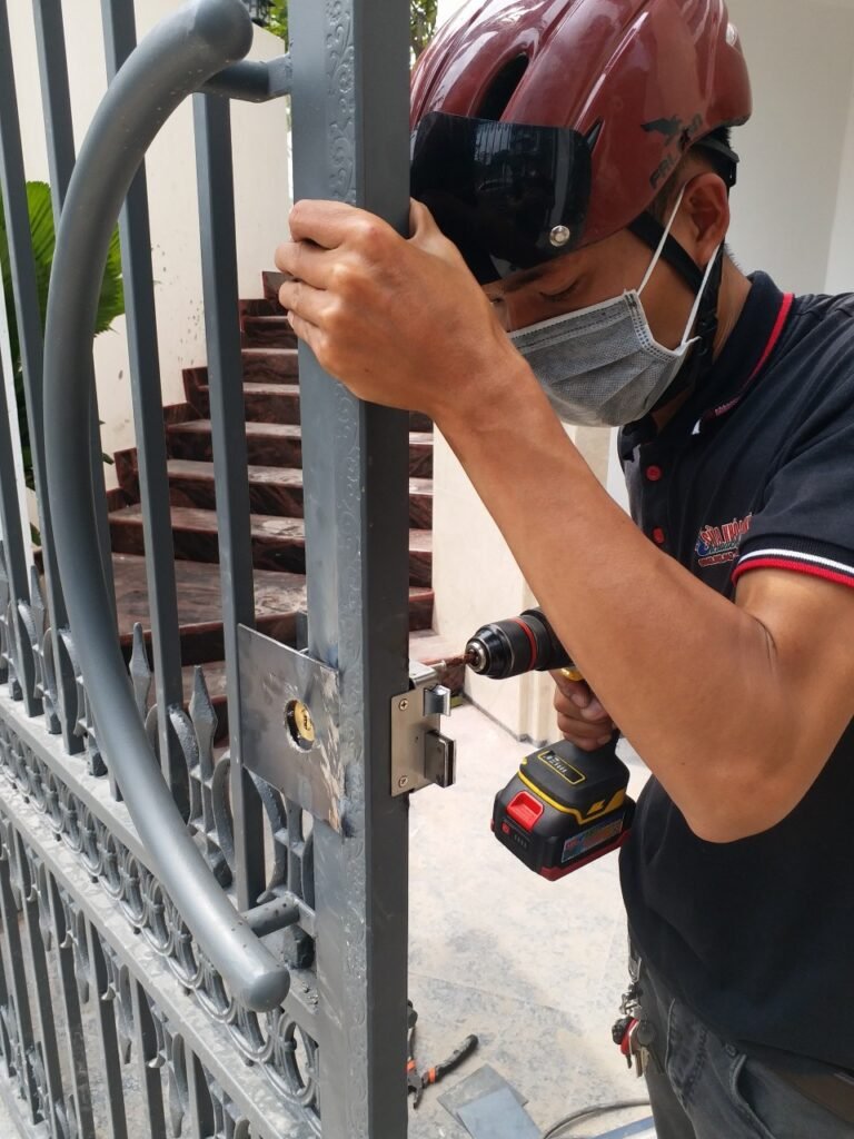 Ảnh minh họa thợ thay khoá cửa gần đây TP.Hồ Chí Minh - Hình 2
