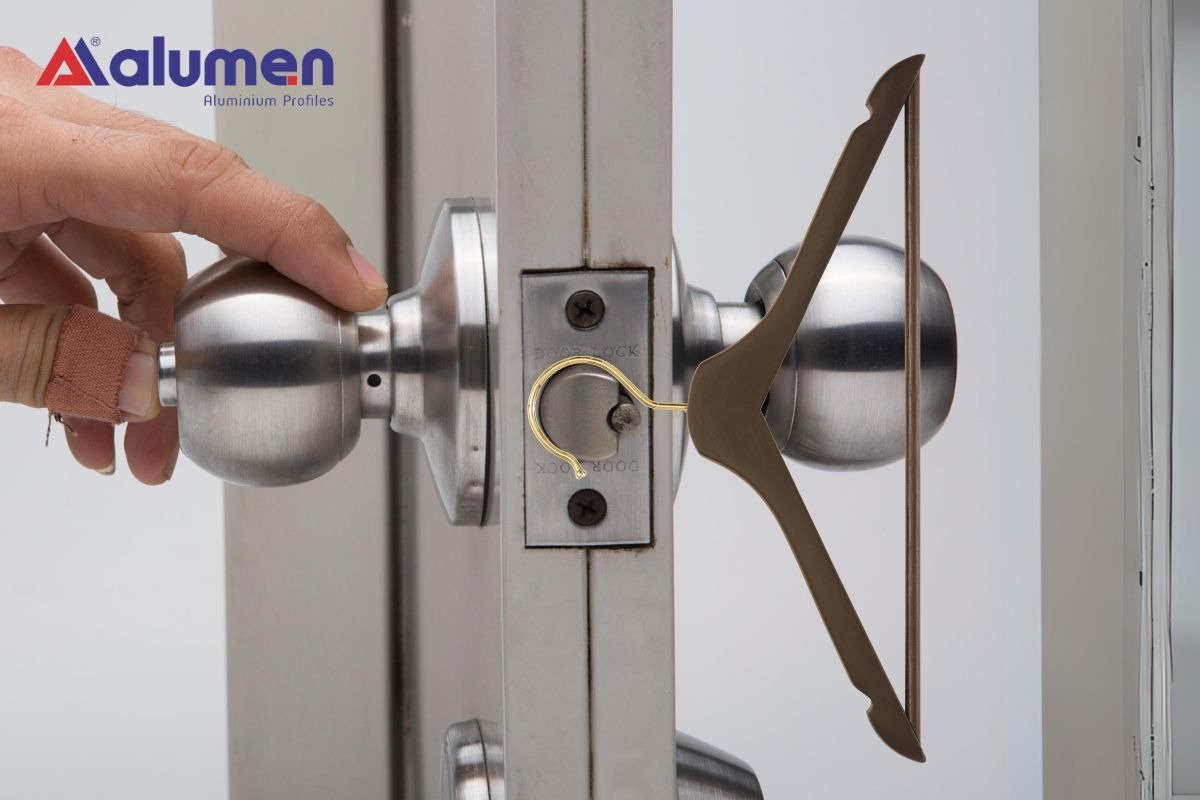 Ảnh minh họa Cách mở khóa cửa nhôm bị kẹt TP.Hồ Chí Minh - Hình 5