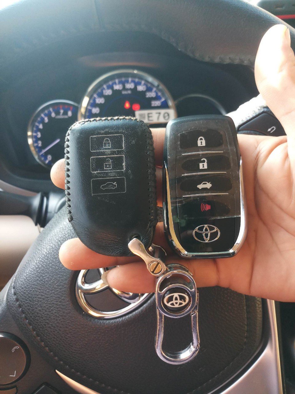 Ảnh minh họa Làm chìa khóa smartkey ô to TP.Hồ Chí Minh - Hình 5 Ảnh minh họa Làm chìa khóa smartkey ô to TP.Hồ Chí Minh - Hình 5
