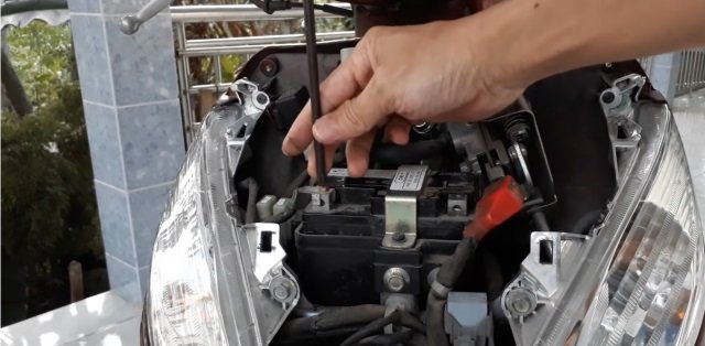 Ảnh minh họa xe quên tắt chìa khoá hết bình TP.Hồ Chí Minh - Hình 3 Ảnh minh họa xe quên tắt chìa khoá hết bình TP.Hồ Chí Minh - Hình 3