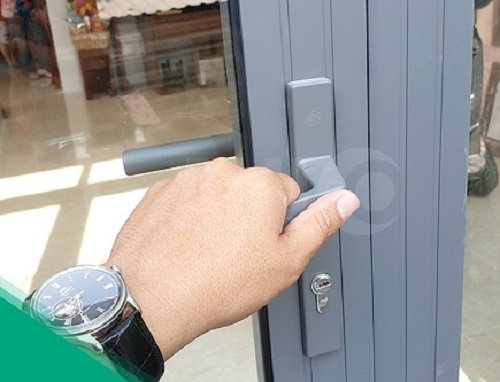 Ảnh minh họa Cách mở cửa nhôm kính bị khóa trong TP.Hồ Chí Minh - Hình 4