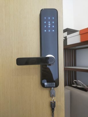 Ảnh minh họa cách mở khóa cửa điện tử quận 6 TP.Hồ Chí Minh - Hình 3