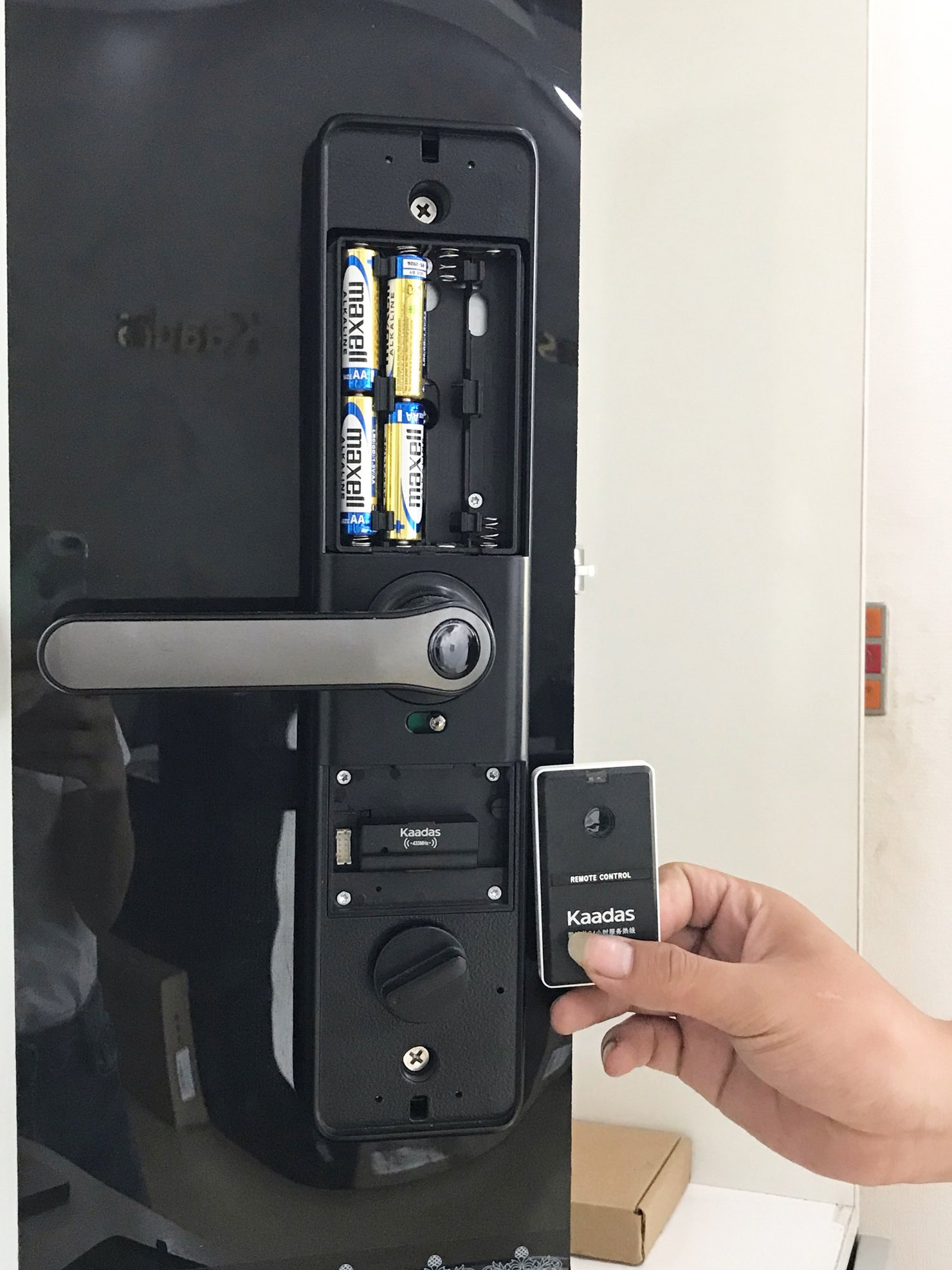 Ảnh minh họa Cách mở khóa cửa tử khi hết pin TP.Hồ Chí Minh - Hình 5