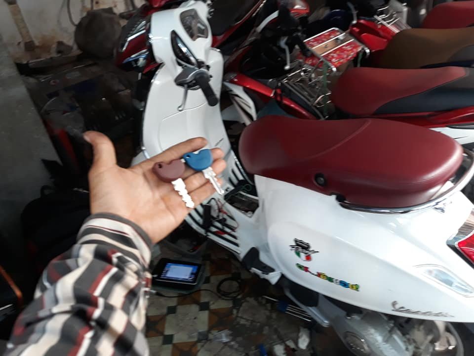 Ảnh minh họa bỏ quên chìa khóa trong cốp xe vespa TP.Hồ Chí Minh - Hình 2