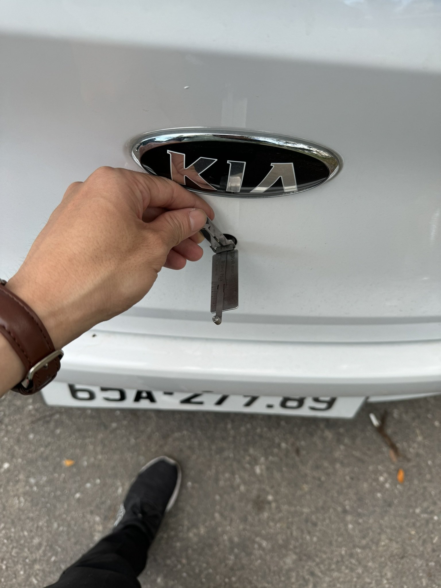 Ảnh minh họa Dịch vụ mở khóa cửa ô tô khi quên chìa TP.Hồ Chí Minh - Hình 4 Ảnh minh họa Dịch vụ mở khóa cửa ô tô khi quên chìa TP.Hồ Chí Minh - Hình 4