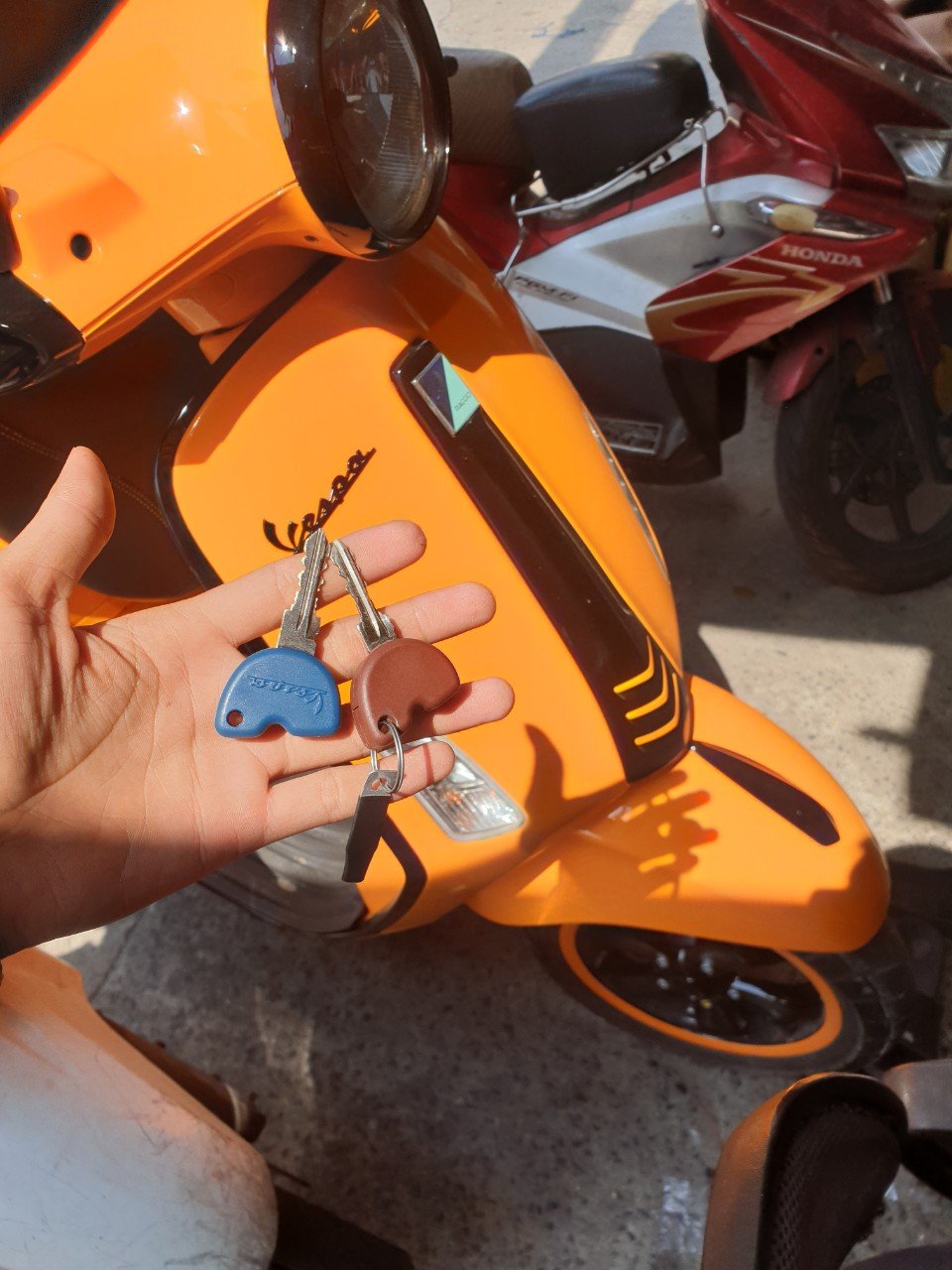 Ảnh minh họa làm chìa khóa xe vespa tại TP.Hồ Chí Minh - Hình 3 Ảnh minh họa làm chìa khóa xe vespa tại TP.Hồ Chí Minh - Hình 3